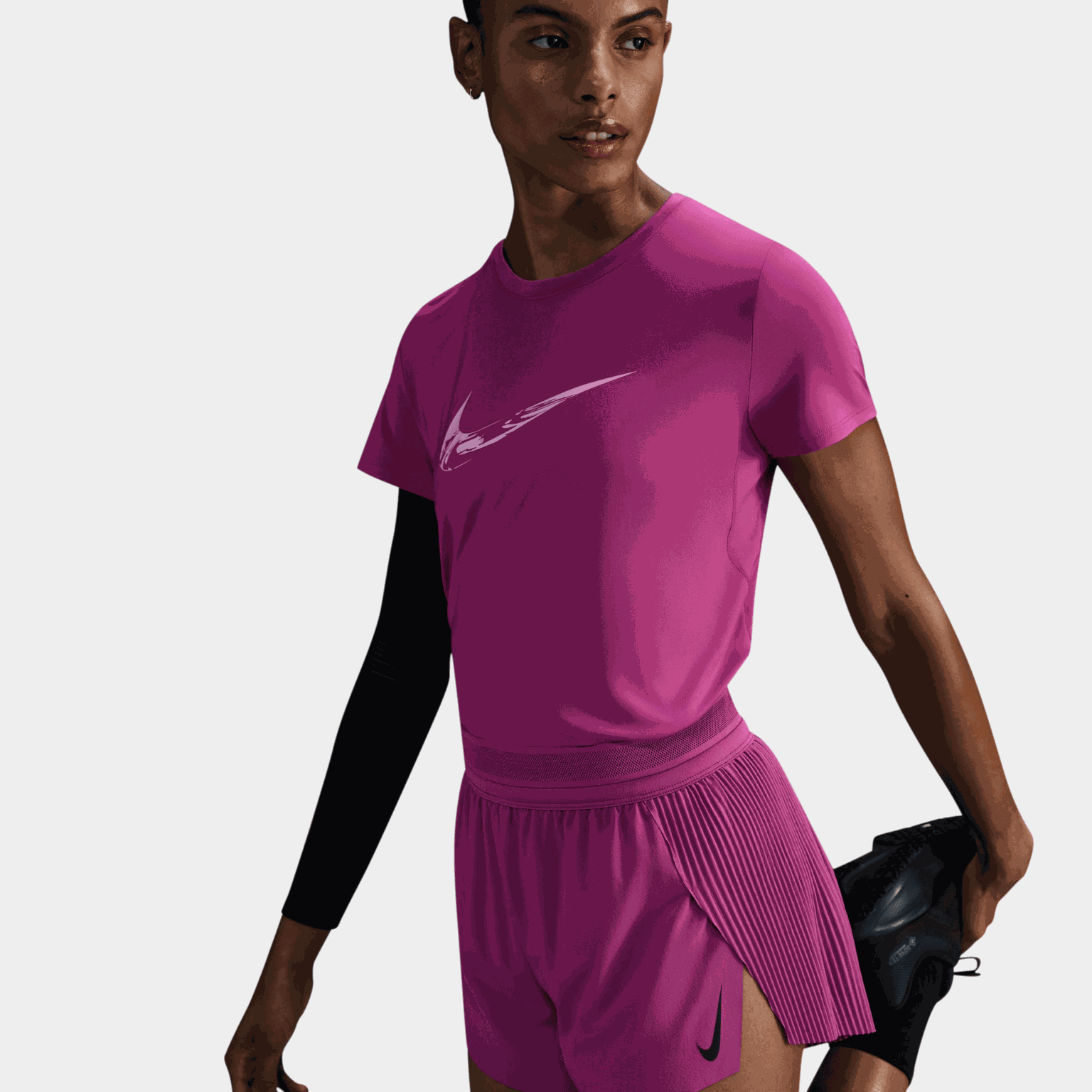One Swoosh Hyperbright Dri-FIT Short Sleeve Top, träningströja, dam - full image 1
