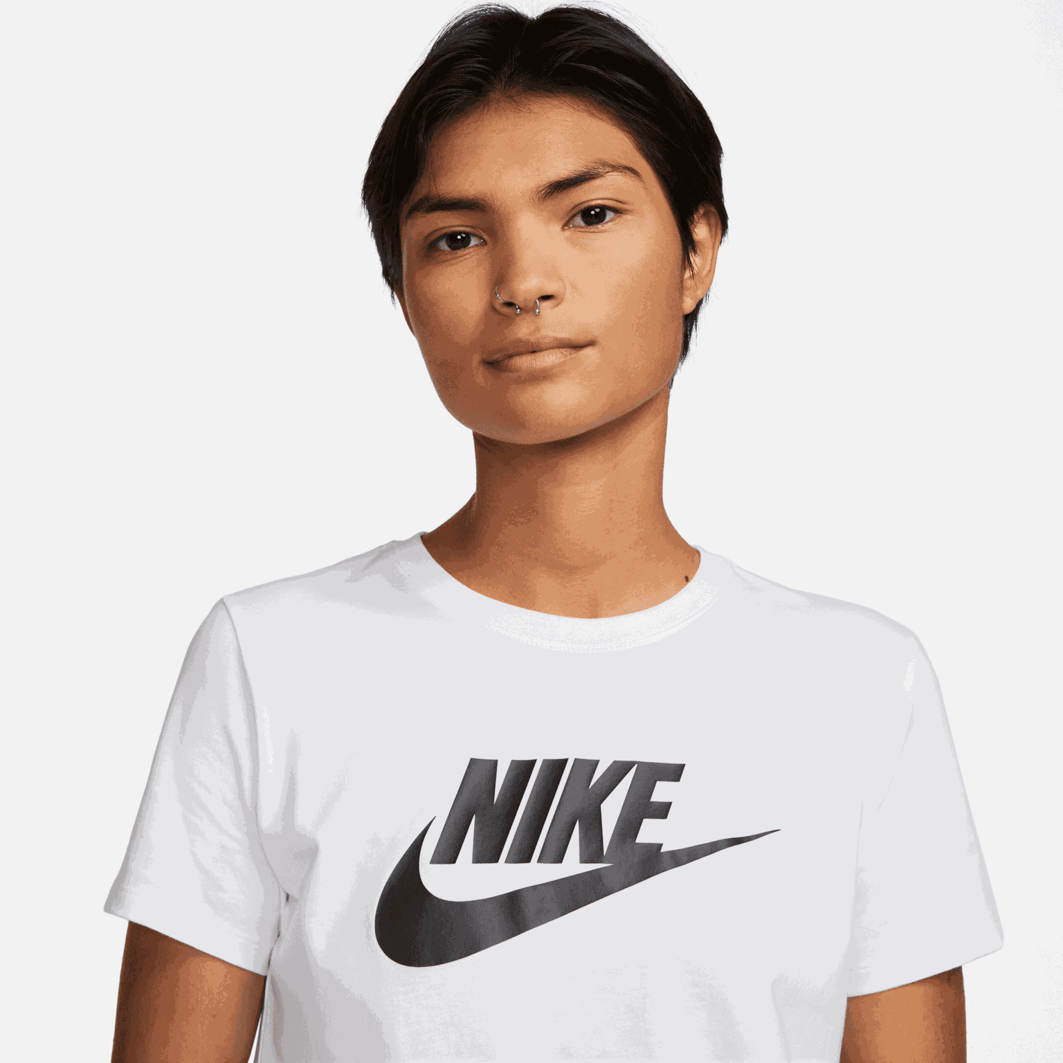 Sportswear Essential Icon Futura Tee, t-shirt dam - full image 3
