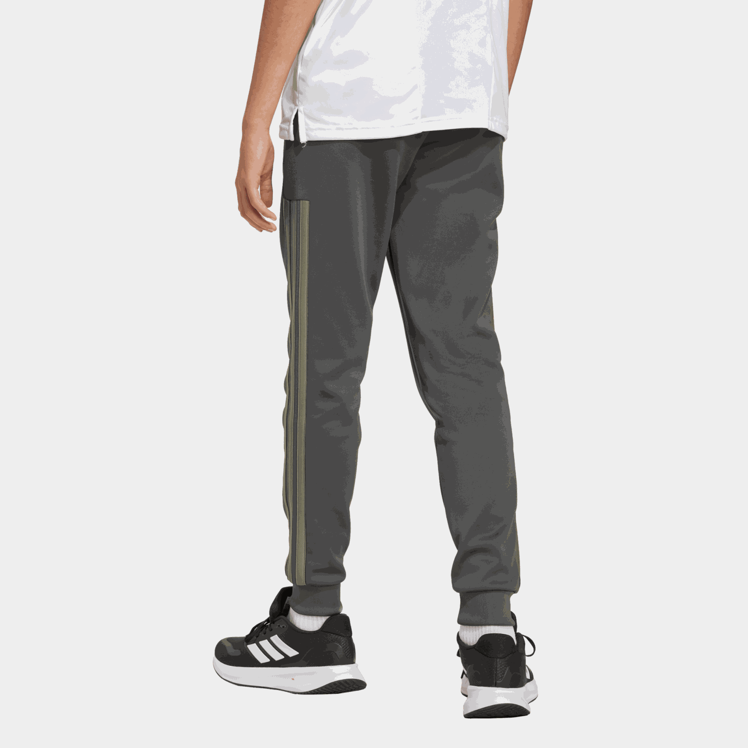 B 3S ESS PT, joggingbyxor, junior - full image 3