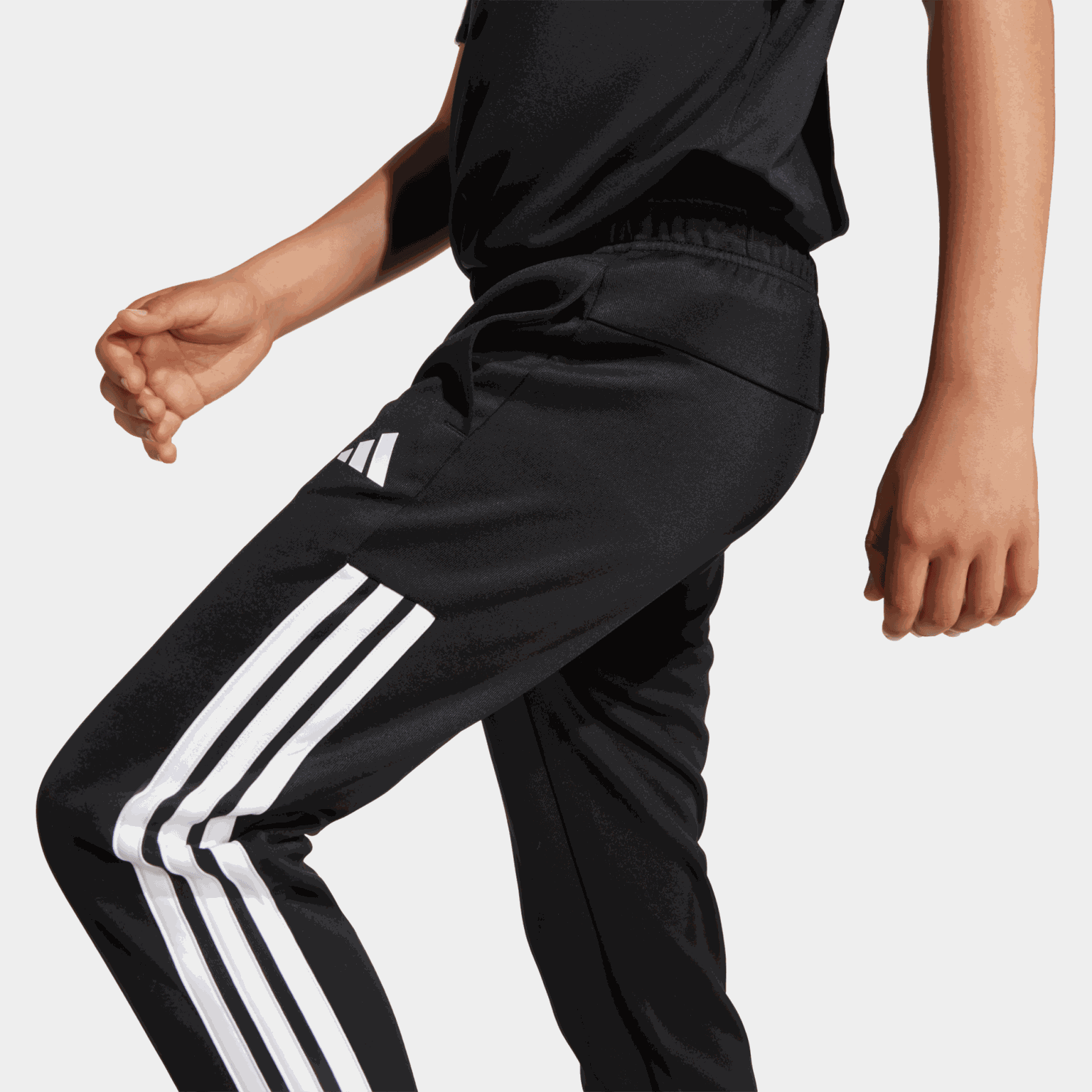 B 3S ESS PT, joggingbyxor, junior - full image 4