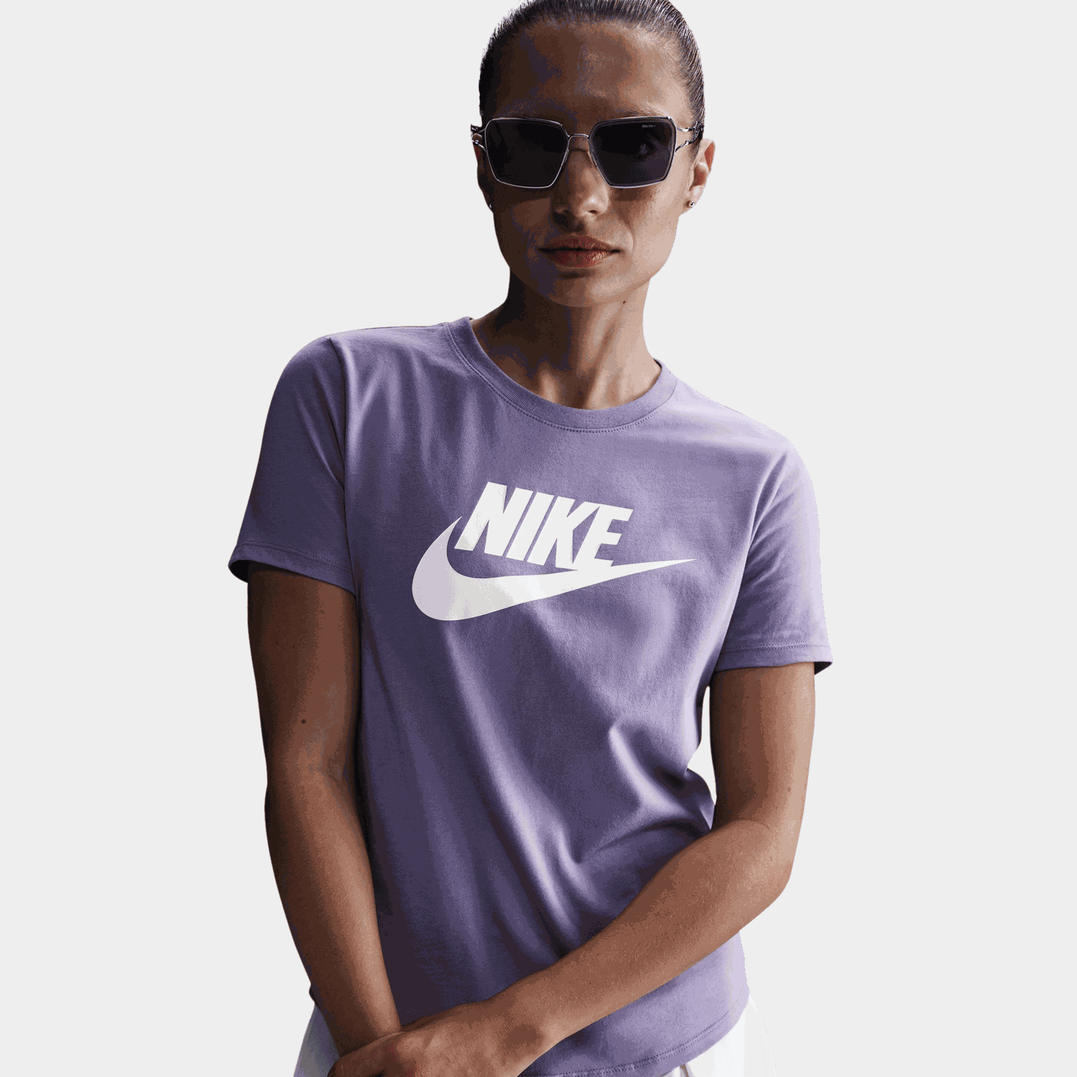 Sportswear Essential Icon Futura Tee, t-shirt dam - full image 1