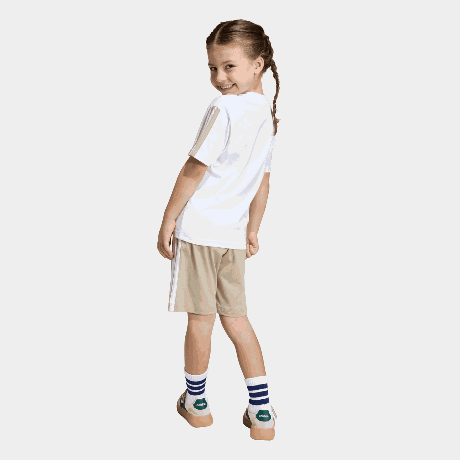 LK 3S T-SET 160, t-shirt och shorts, barn - full image 4