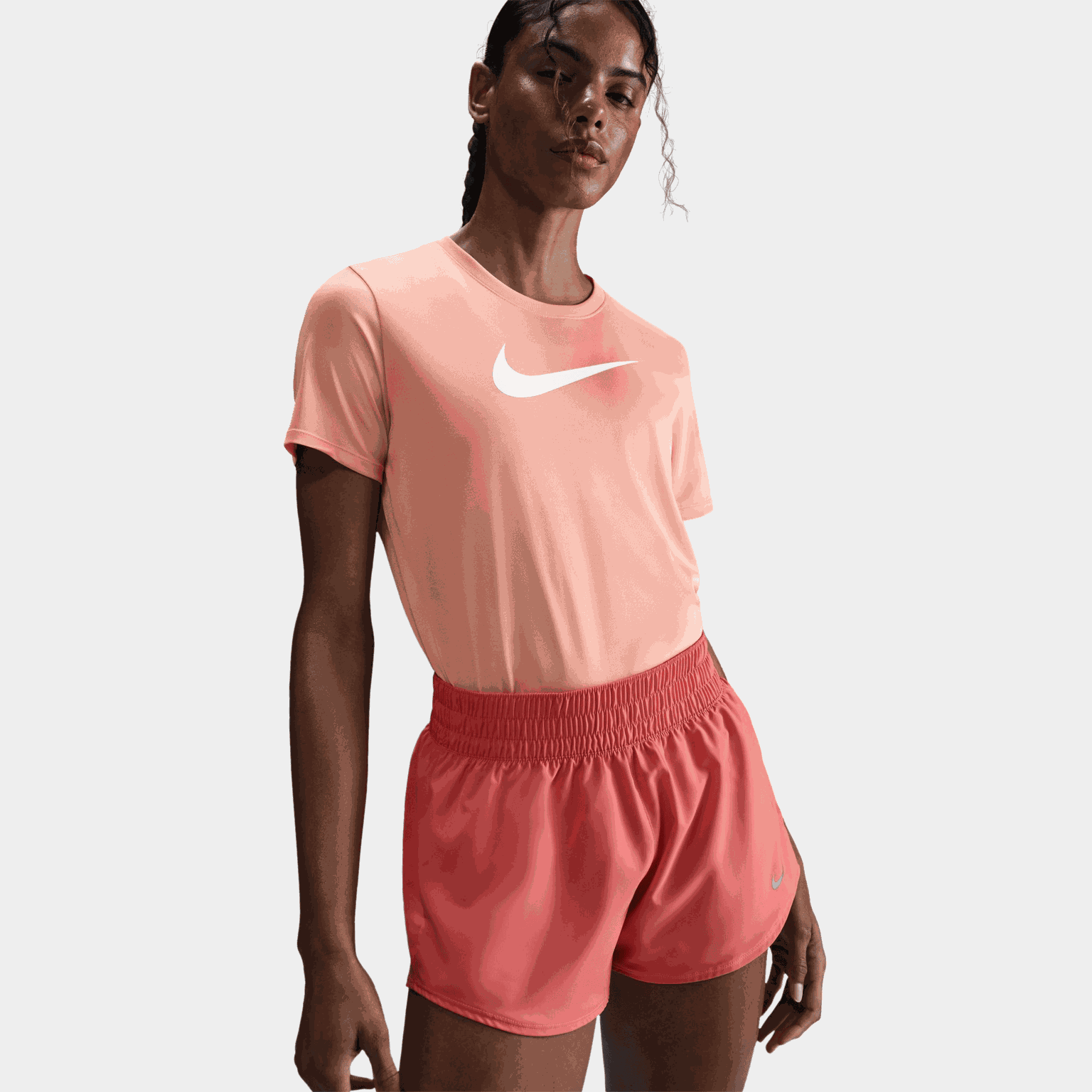 Dri-FIT Graphic Tee, träningströja, dam - full image 1