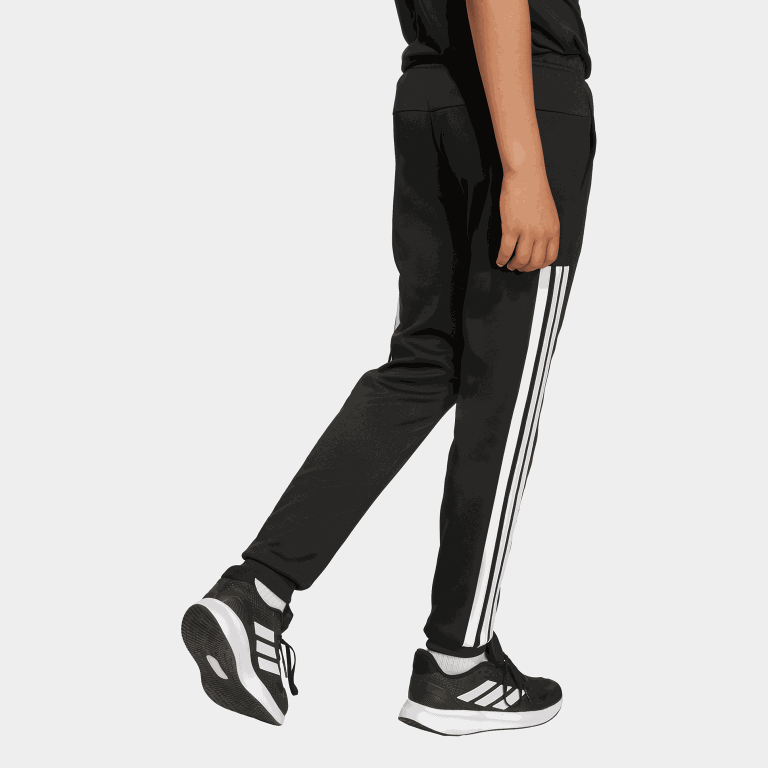 B 3S ESS PT, joggingbyxor, junior - full image 3