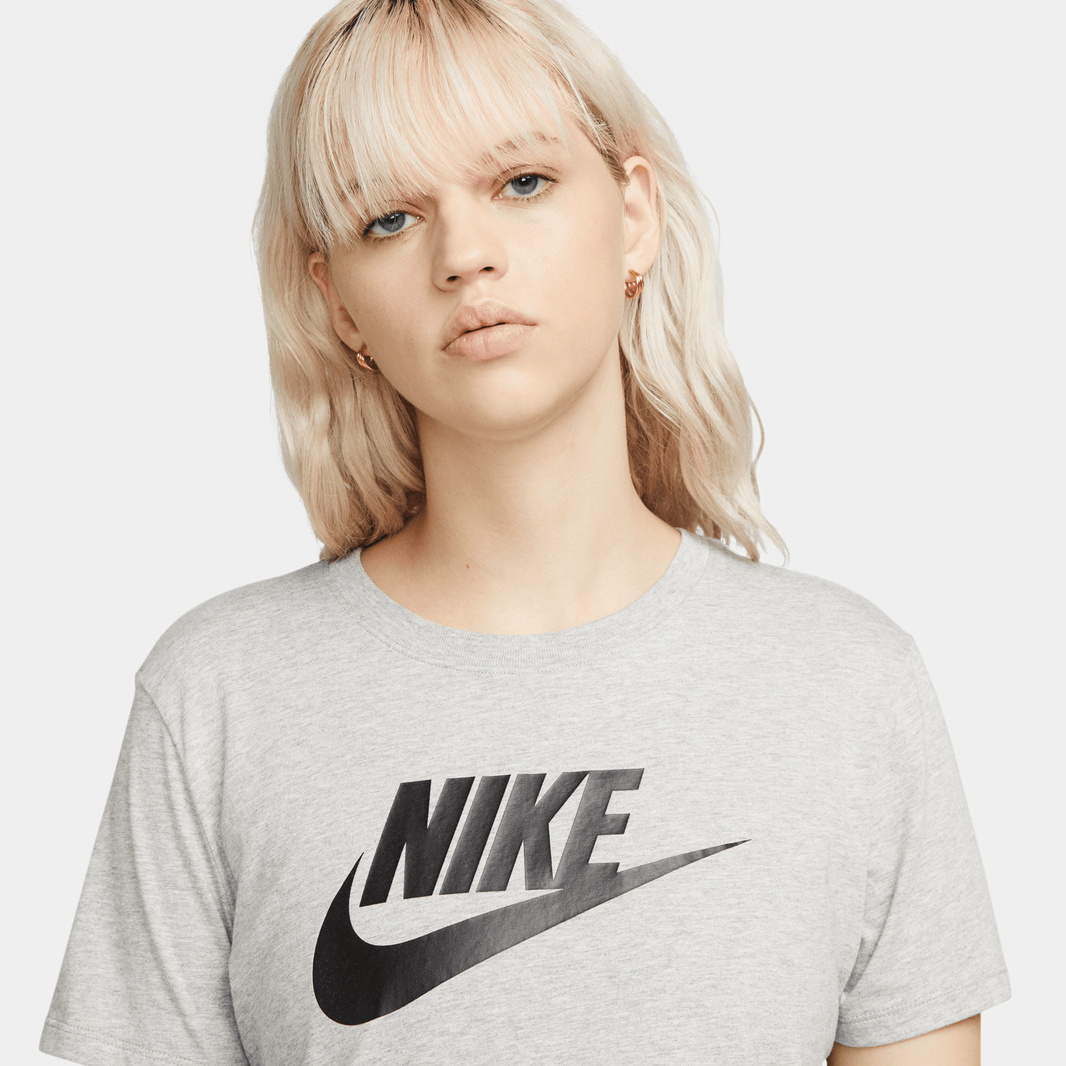 Sportswear Essential Icon Futura Tee, t-shirt dam - full image 3