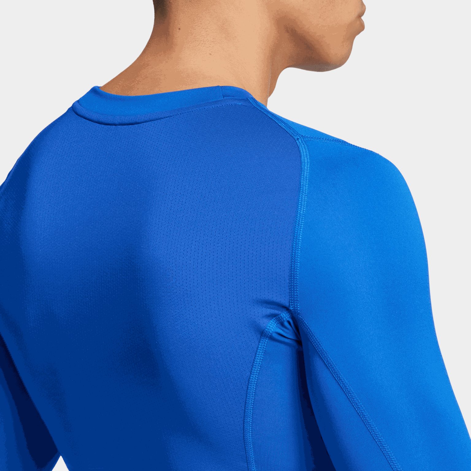 Techfit Long Sleeved Tee, kompressionströja för fotboll, herr - full image 4