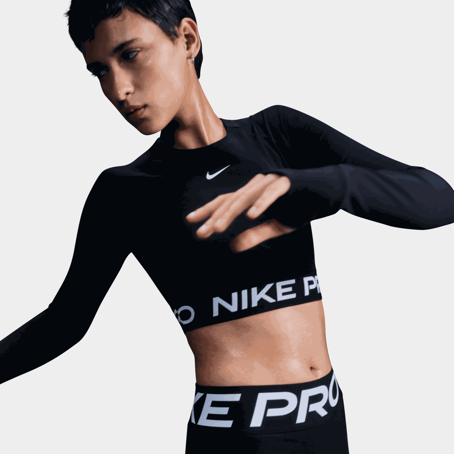 Pro Dri-FIT 365 Crop Long Sleeve, träningstopp, dam - full image 1